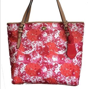 Coach Peyton floral tote
